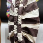 Rayas anchas marrón y blancas