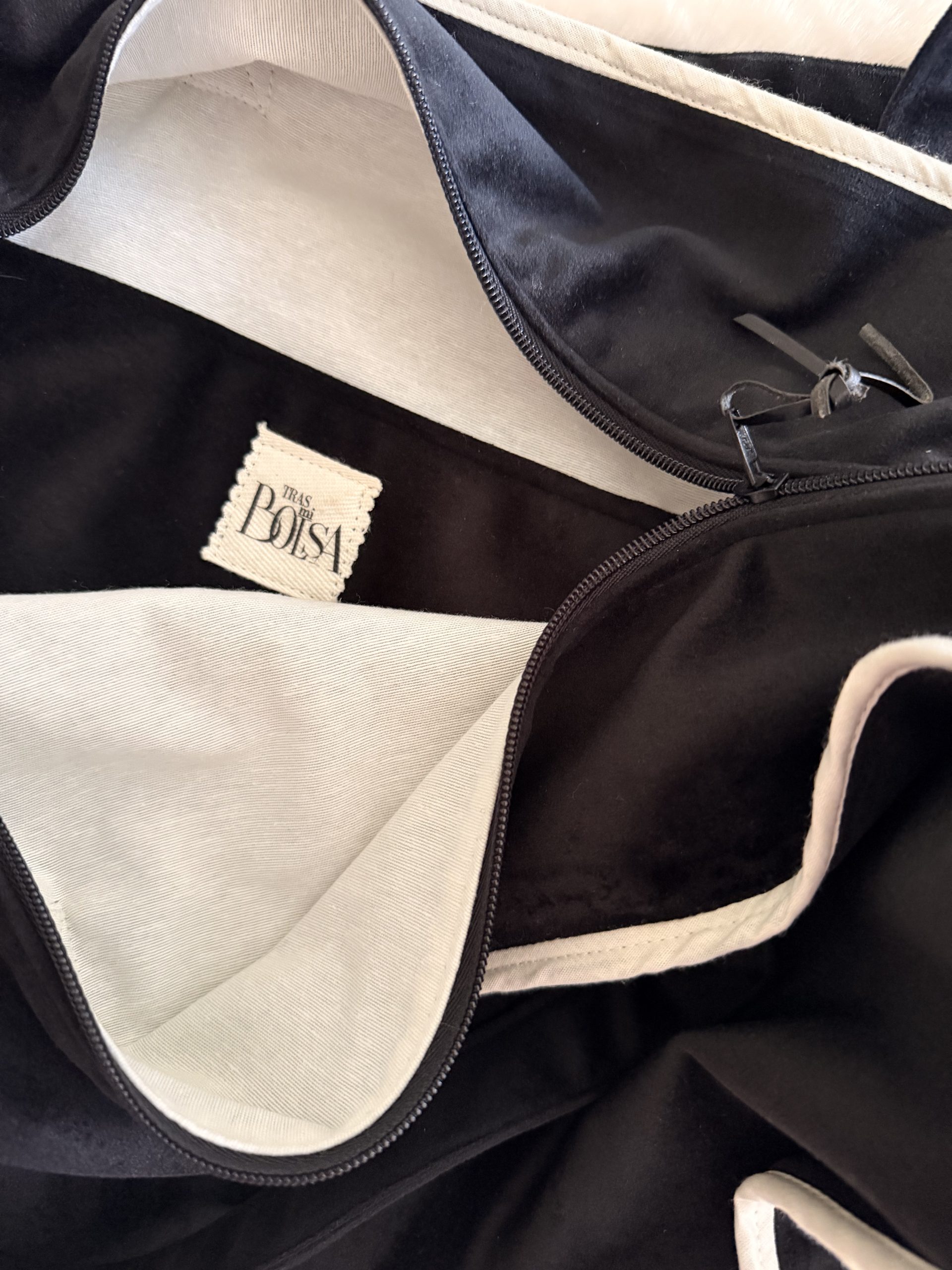Bolsa Terciopelo Black Edition - Imagen 5